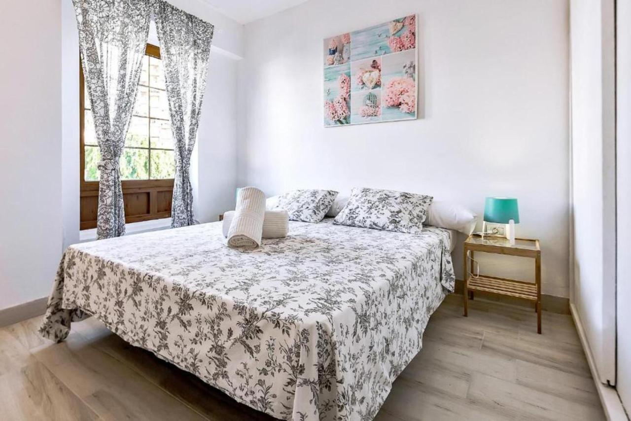 Two Bedroom Apartment With Wifi, Close To The Beach, In Playa De Las Americas エクステリア 写真