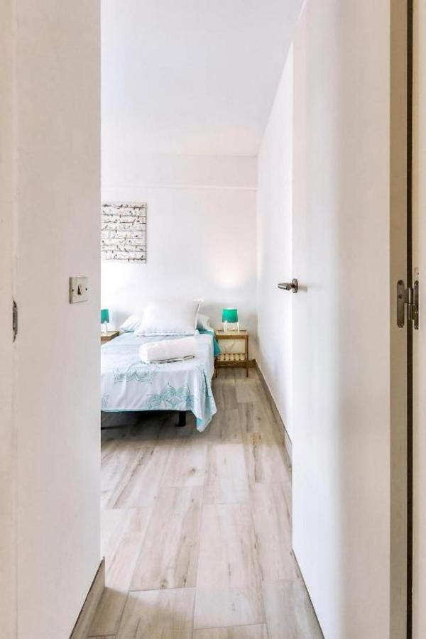 Two Bedroom Apartment With Wifi, Close To The Beach, In Playa De Las Americas エクステリア 写真